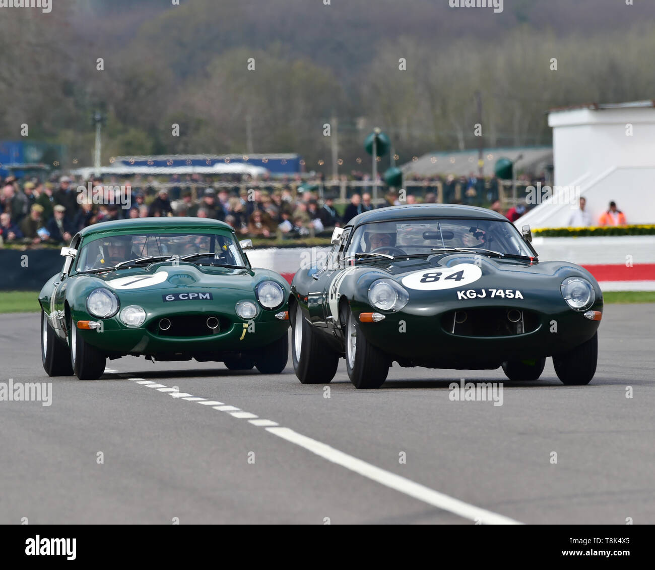 Leggere Gomm, Andrew Keith-Lucas, Jaguar E-Type leggero, Michael Costas, John Young, Jaguar E-Type semi-leggero, Graham Hill Trophy, cockp chiuso Foto Stock