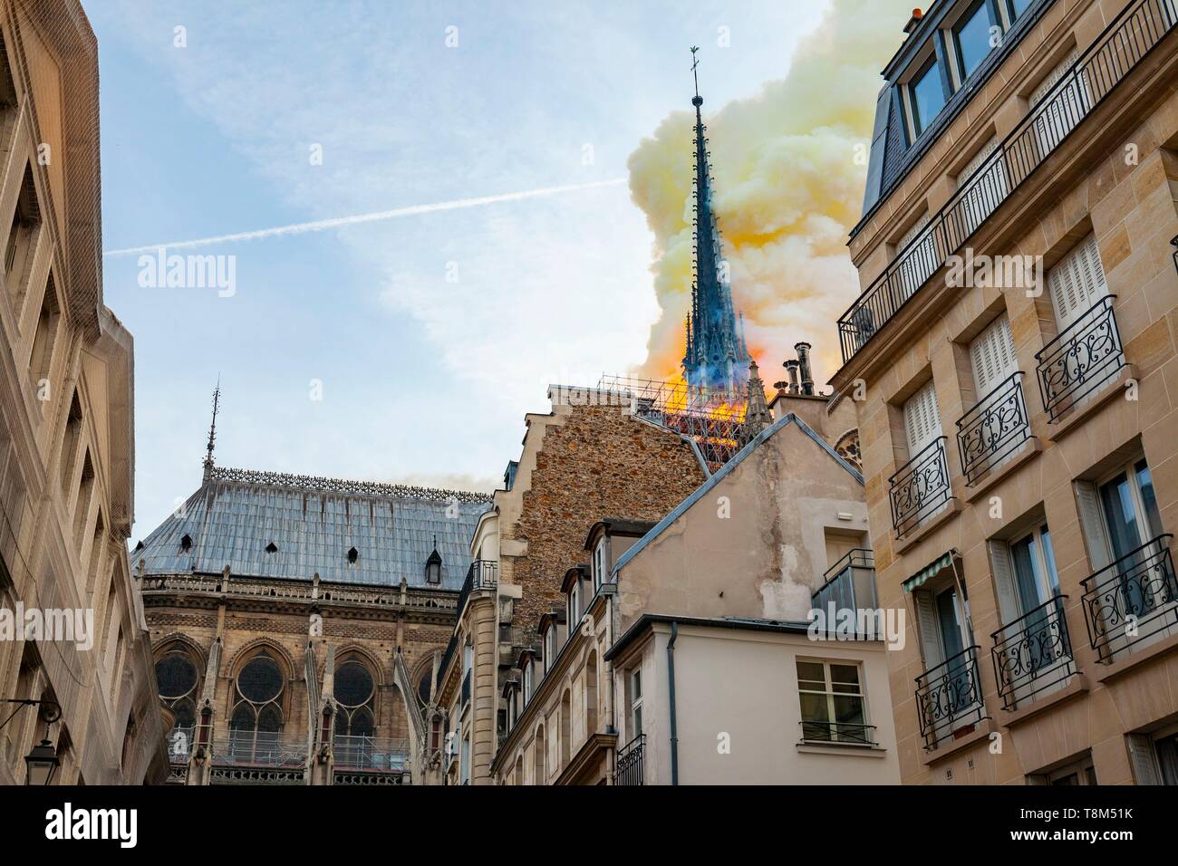 Francia, Parigi, zona elencata come patrimonio mondiale dall' UNESCO, Notre Dame de Paris Cathedral, incendio che devastò la cattedrale il 15 aprile 2019 Foto Stock
