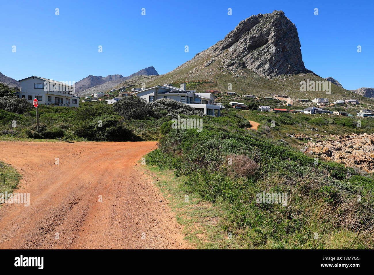 Klein-Hangklip montagna in Rooi-Els, Provincia del Capo Occidentale, Sud Africa. Foto Stock