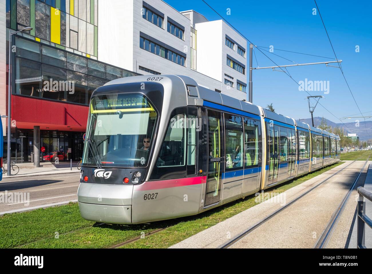 Francia, Isere, Grenoble, Polygone Scientifique distretto o Grenoble Presqu'île distretto, avenue des Martyrs, Scuola Nazionale di energia, acqua e ambiente Foto Stock