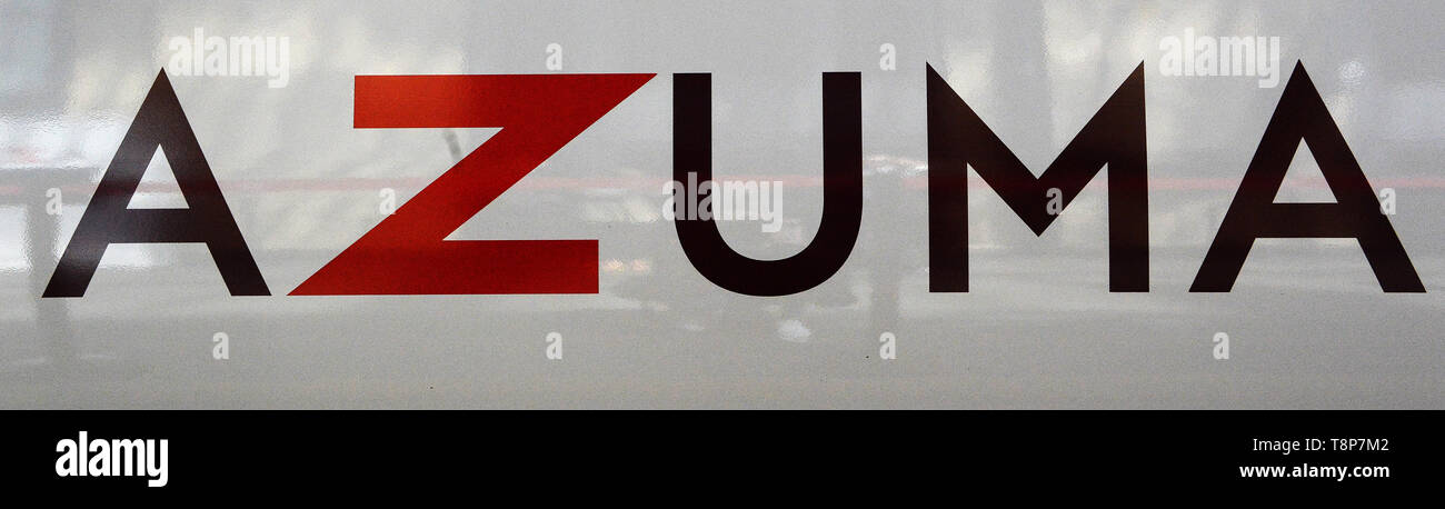 Una vista di un LNER Azuma treno logo, alla stazione di King Cross a Londra. Foto Stock