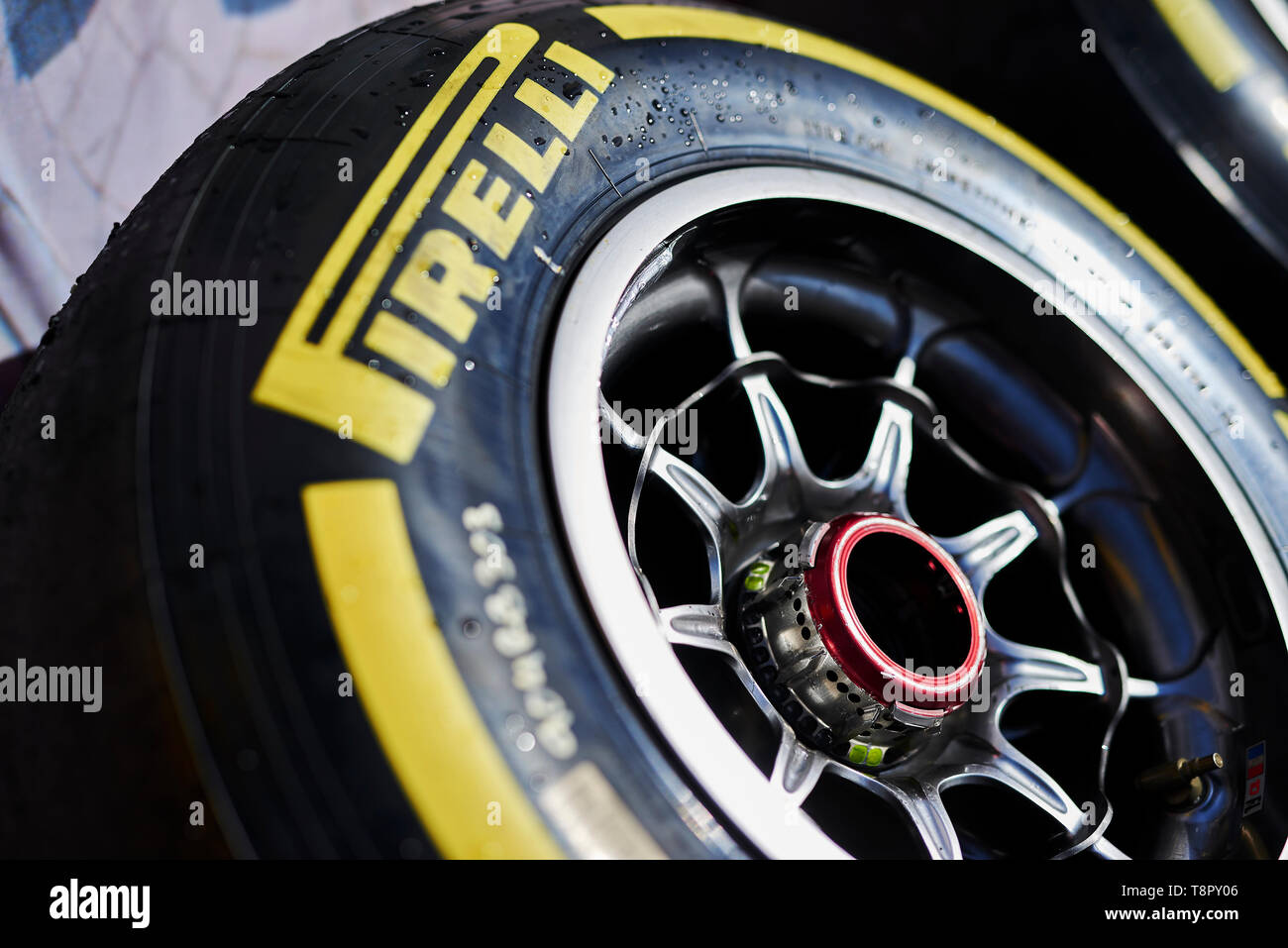 Circuito de Barcelona-Catalunya, Barcelona, Spagna. 14 Maggio, 2019. La Formula Uno in stagione test, giorno 1; Pirelli Tyre su una Formula Uno di credito rim: Azione Plus sport/Alamy Live News Foto Stock