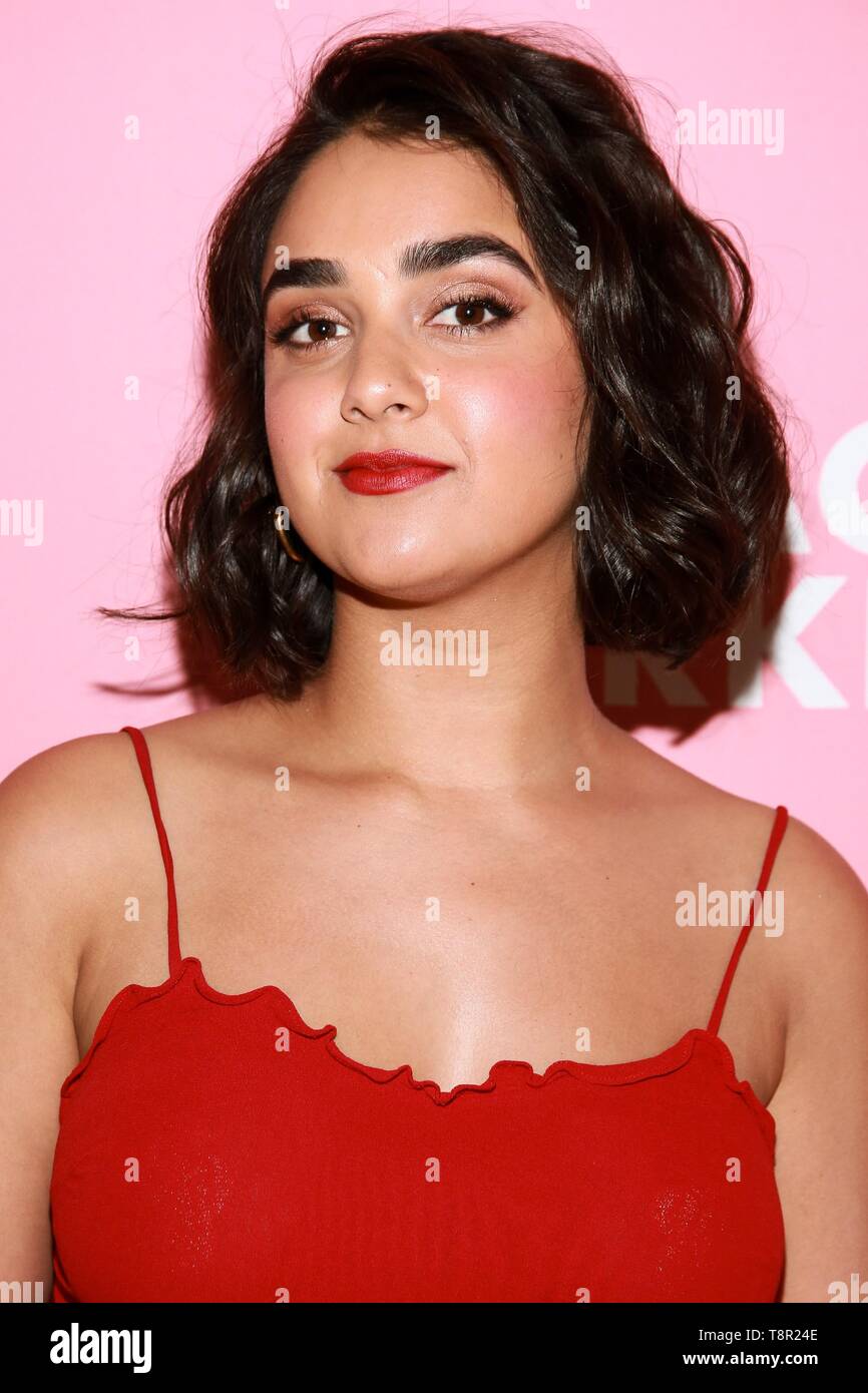 New York, NY, STATI UNITI D'AMERICA. 14 Maggio, 2019. Geraldine Viswanathan presso gli arrivi per miracolo lavoratori Premiere, 92Y Street, New York, NY, 14 maggio 2019. Credito: Jason Mendez/Everett raccolta/Alamy Live News Foto Stock