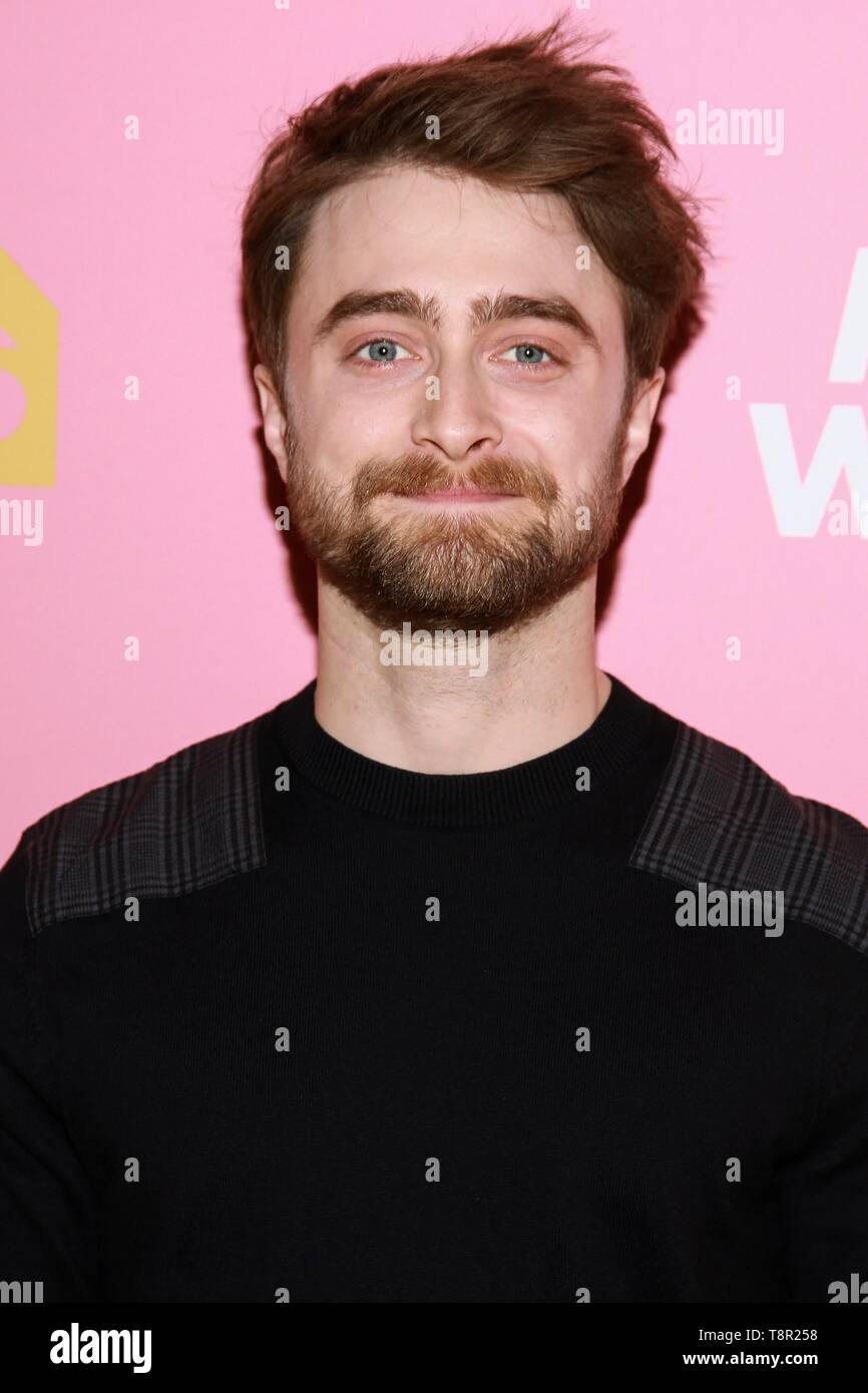 New York, NY, STATI UNITI D'AMERICA. 14 Maggio, 2019. Daniel Radcliffe presso gli arrivi per miracolo lavoratori Premiere, 92Y Street, New York, NY, 14 maggio 2019. Credito: Jason Mendez/Everett raccolta/Alamy Live News Foto Stock