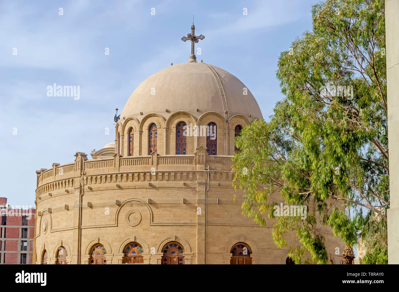 Chiesa di San Giorgio è un greco ortodosso. La sua cupola esterna è una pietra miliare del vecchio Cairo Egitto Foto Stock