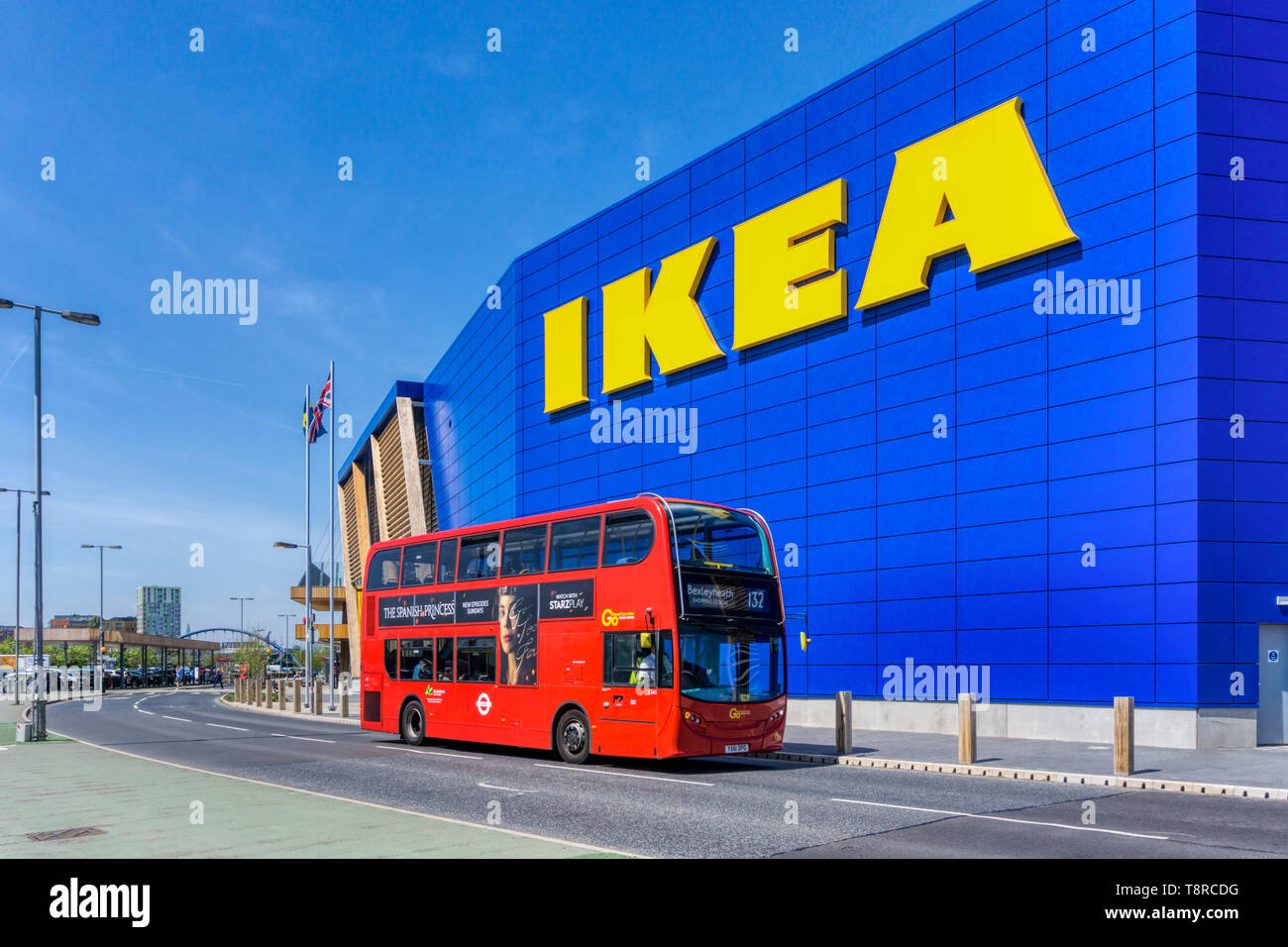 La scatola grande formato IKEA sulla penisola di Greenwich è il primo retail store per raggiungere il più alto BREEAM UK Nuova Costruzione rating di sostenibilità. Foto Stock