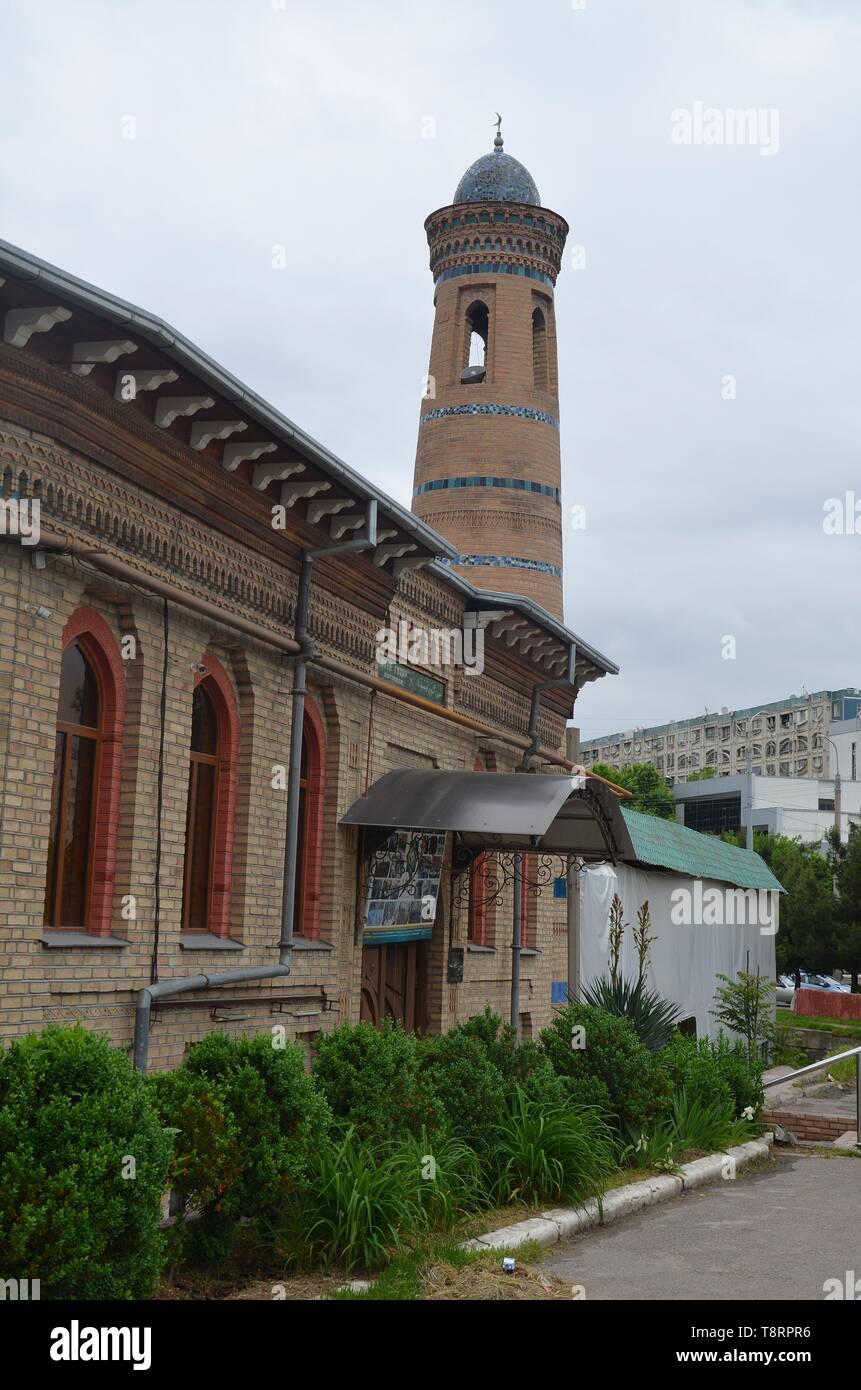 Taschkent, die Hauptstadt Usbekistans in Zentralasien: der resto der Altstadt, der nach Erdbeben dem 1966 blieb stehen; kleine Moschee Foto Stock