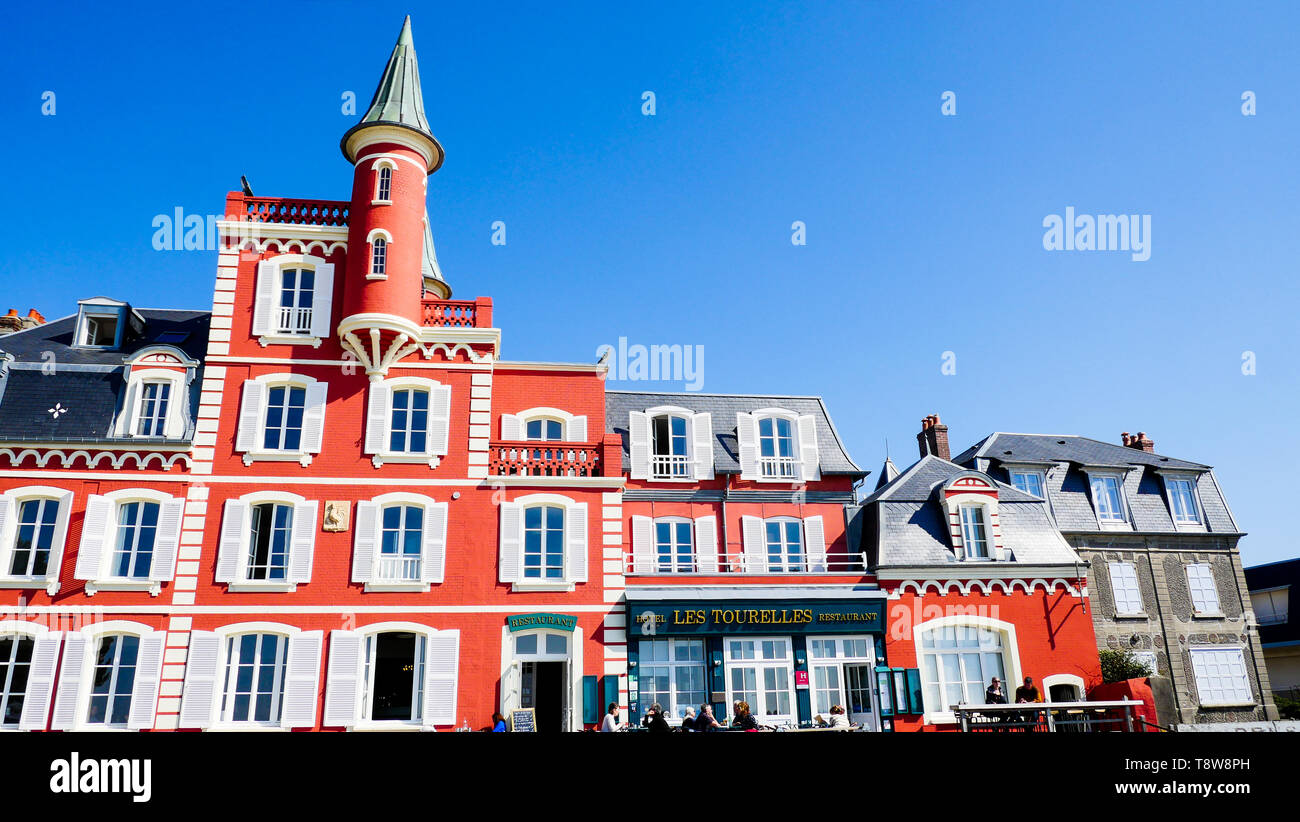 Les Tourelles, rinomato albergo-ristorante Le Crotois, Baia di Somme, Hauts-de-France, Francia Foto Stock