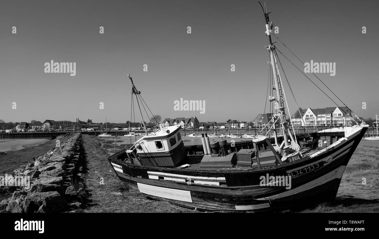 Pesca il relitto della nave, Le Crotois, Baia di Somme, Hauts-de-France, Francia Foto Stock