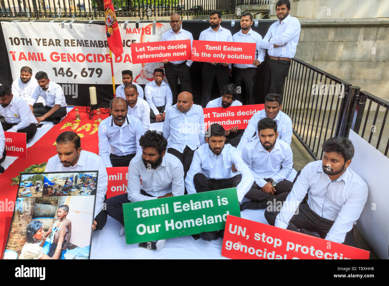 Westminster, Londra, Regno Unito, 15 maggio 2019. Tamil protesta al di fuori di Downing Street a Whitehall, Westminster, per indipendenza e contro la violenza percepita e alledged genocidio precedente da parte del governo dello Sri Lanka. Credito: Imageplotter/Alamy Live News Foto Stock