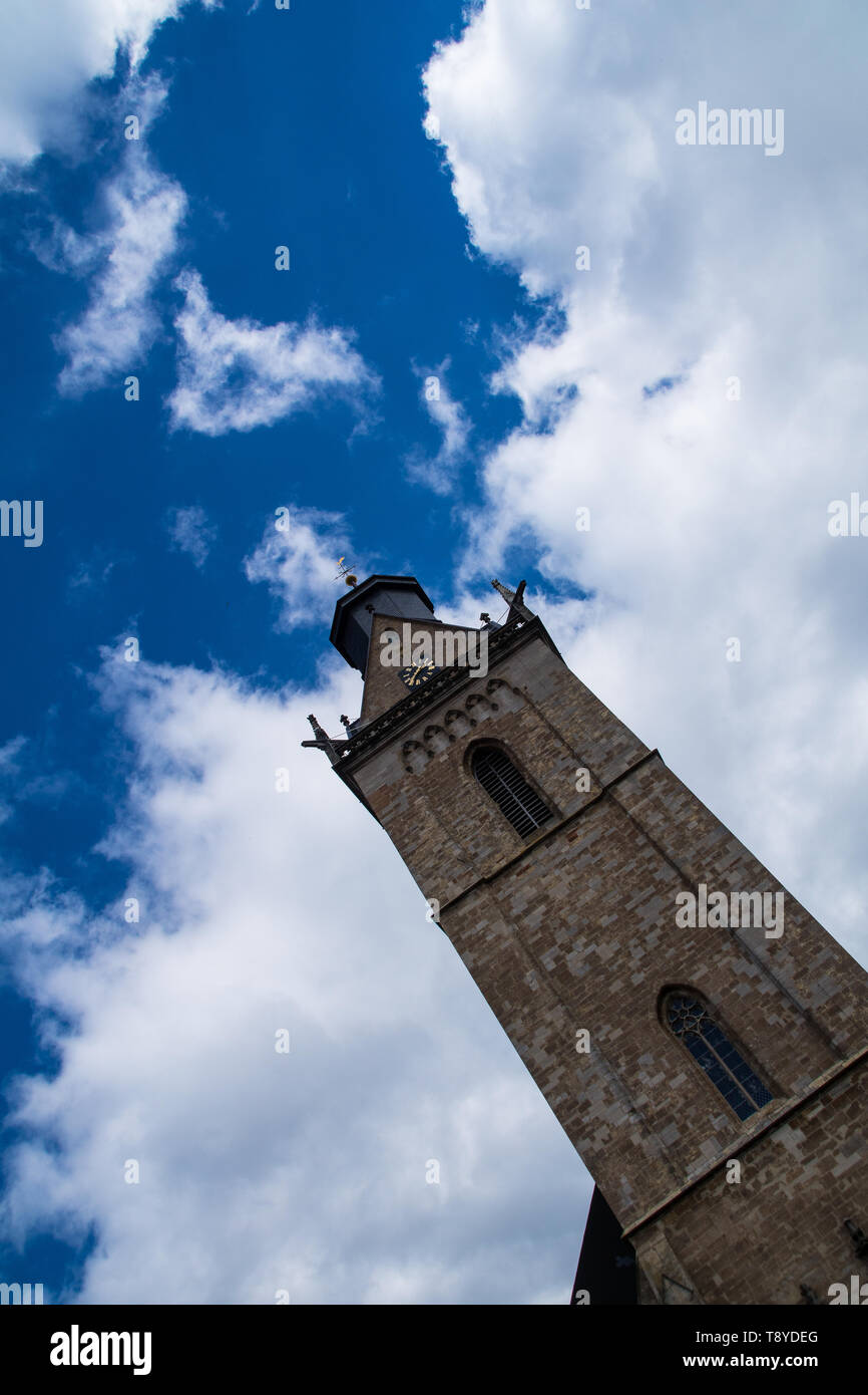 Vista del san Kilian chiesa nella città tedesca Korbach Foto Stock