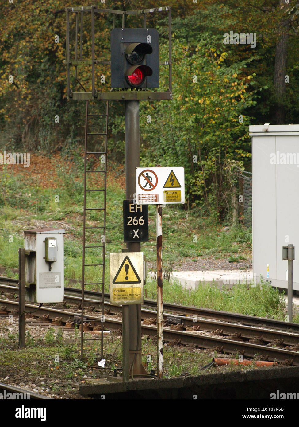 Digital Signage a Shawford stazione ferroviaria,Hampshire, Inghilterra, Regno Unito Foto Stock