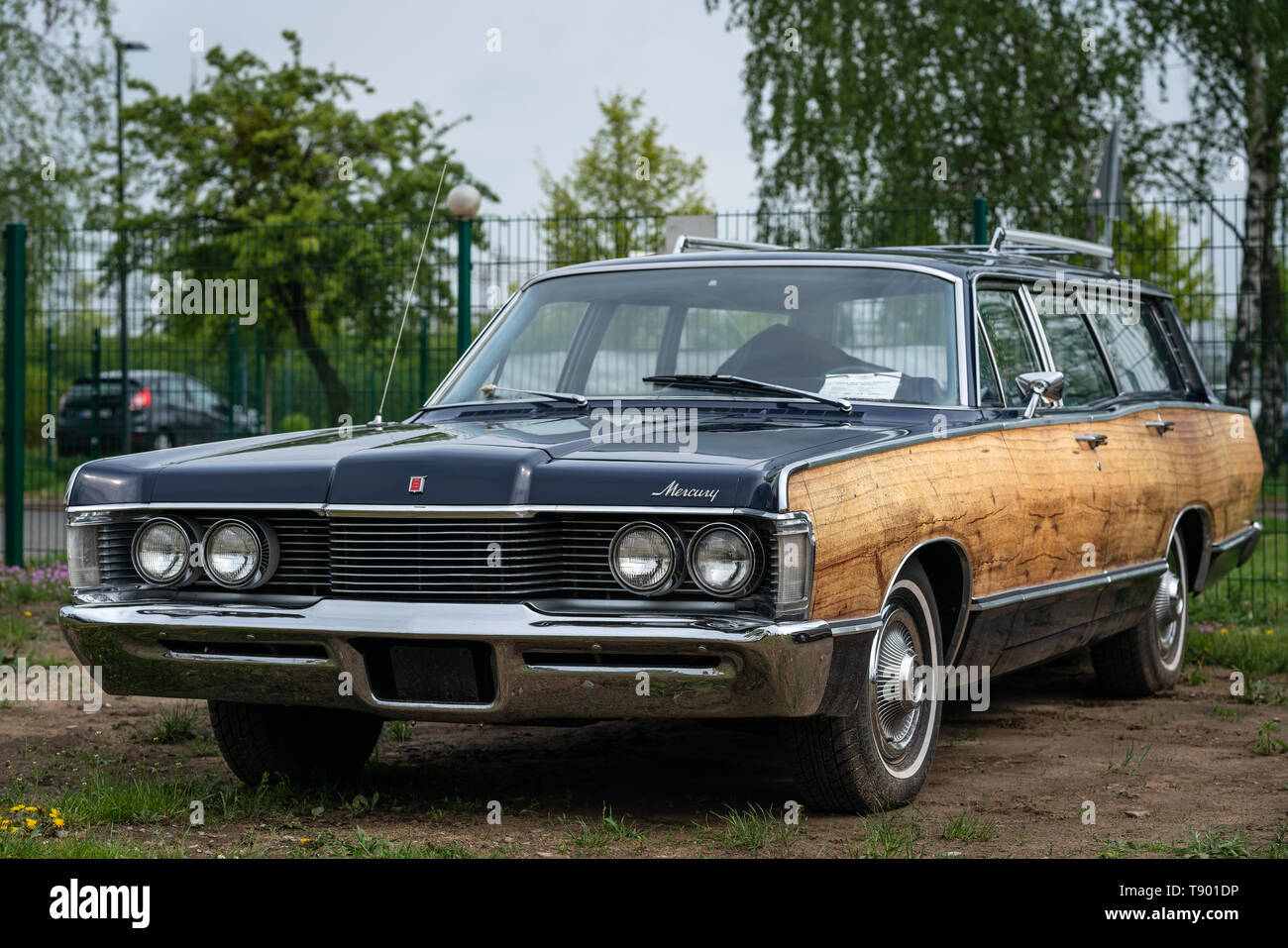 Berlino - APLRIL 27, 2019: full-size auto Mercury Grand Marquis Colony Park. Foto Stock