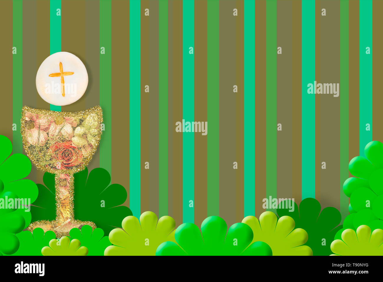 Prima Santa Comunione inviti, oro e fiori calice su sfondo verde con spazio vuoto per testo e foto Foto Stock