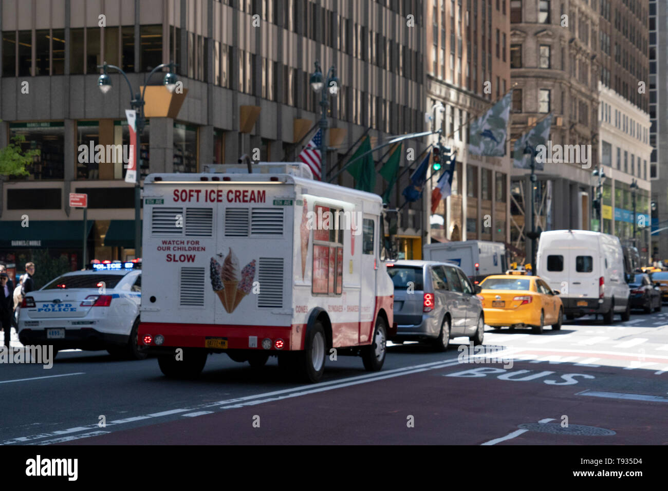 NEW YORK, Stati Uniti d'America - 5 Maggio 2019 - New York le strade di Manhattan sono congestionati con marmellata di traffico Foto Stock
