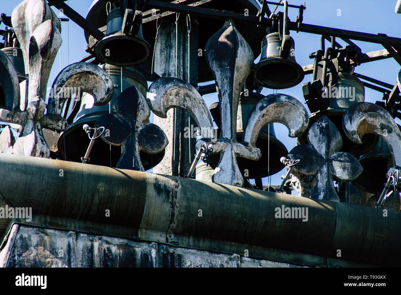 Reims Francia 15 maggio 2019 Vista della facciata esterna della Cattedrale di Notre Dame de Reims cattedrale dalla cima del tetto Foto Stock