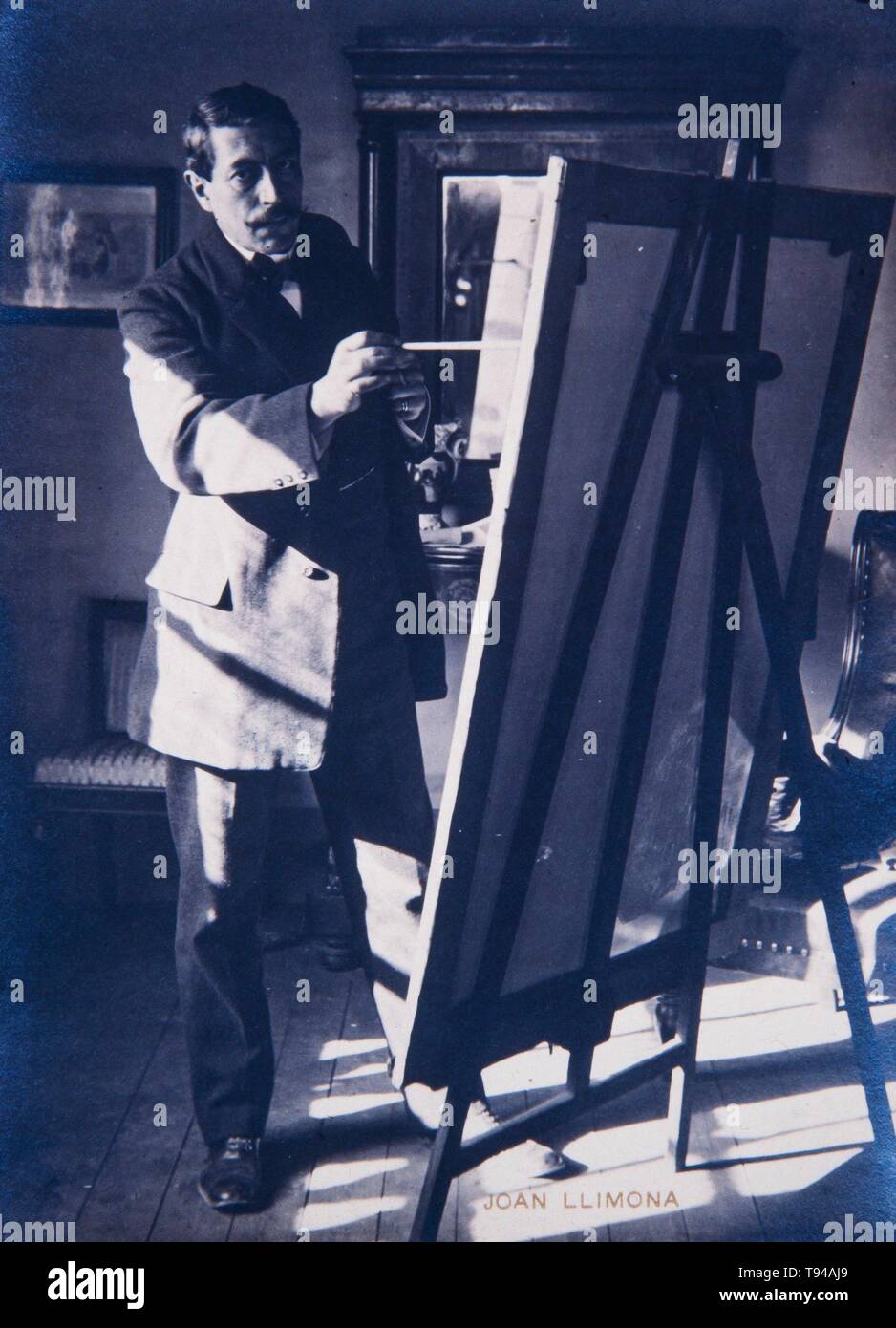 Retrato del Pintor Joan Llimona en su estudio. Principios del siglo XX. Museo: Museu Nacional d'Art de Catalunya. Foto Stock