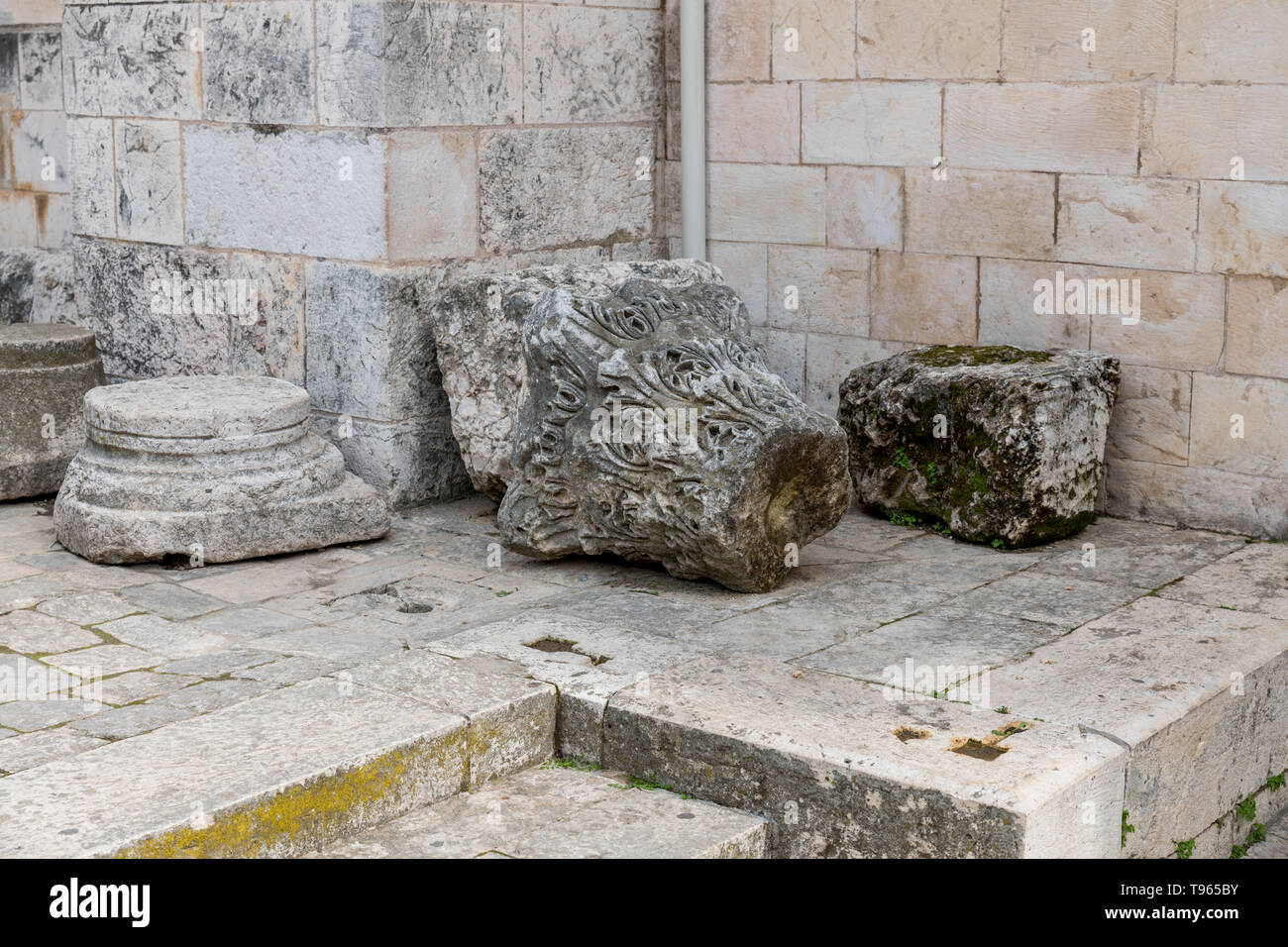 Le rovine di Bethesda piscina dove Gesù Foto Stock Le rovine di Bethesda piscina dove Gesù Foto Stock