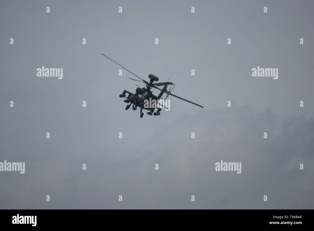 Il nuovo elicottero d'attacco AH-64E Apache entra in servizio con l'Esercito Inglese - Aviation Report