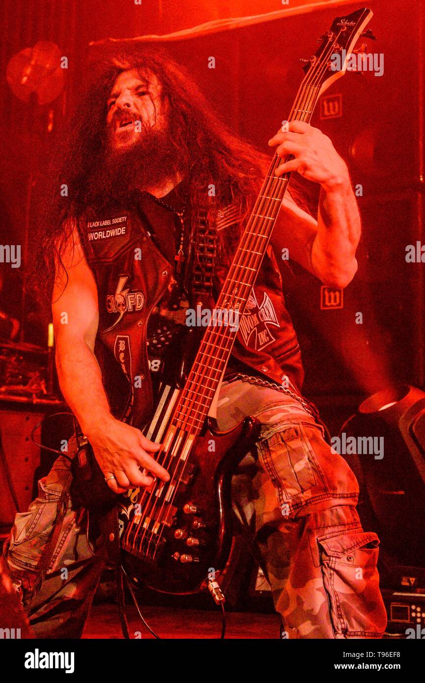 15 maggio 2019 - Toronto, Ontario, Canada - American metal band "Black Label Society" ha venduto fuori due spettacoli al Teatro dell Opera di Toronto. I membri della band: ZAKK WYLDE, JEFF FABB, JOHN DESERVIO JD, DARIO LORINA (credito Immagine: © Igor Vidyashev/ZUMA filo) Foto Stock