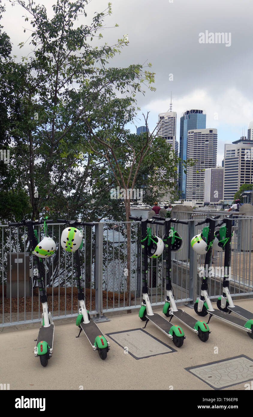 Lime scooter elettrici, Nuova Azienda, Brisbane, Queensland, Australia. N. PR Foto Stock