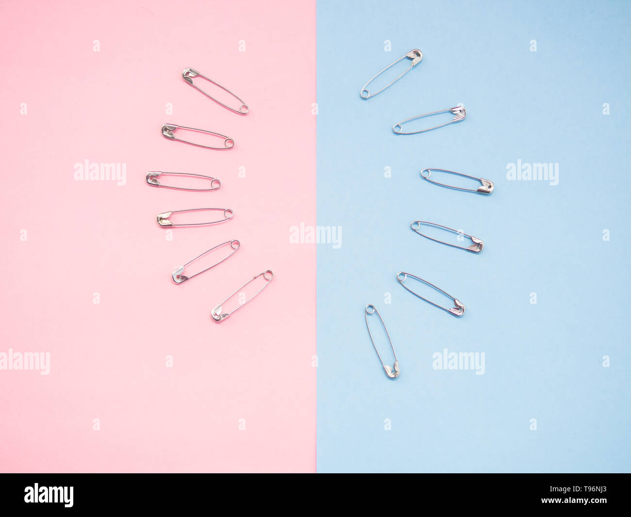 Un sacco di spine di sicurezza. Il concetto di squadra Foto Stock