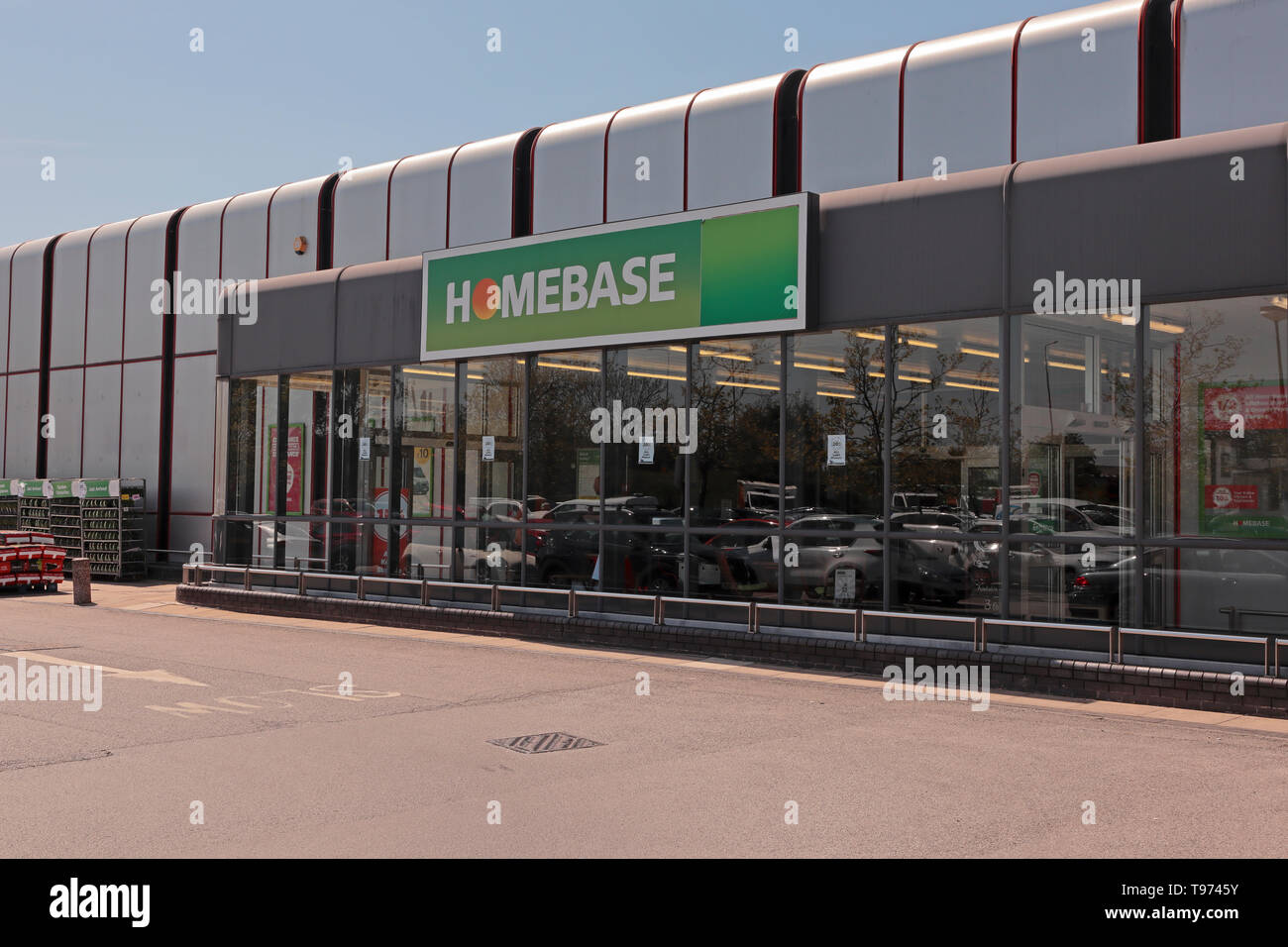 Homebase DIY anteriore dello store Foto Stock