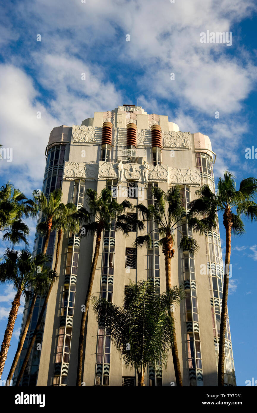 Il Sunset Tower Hotel sulla Sunset Strip di Los Angeles Foto Stock