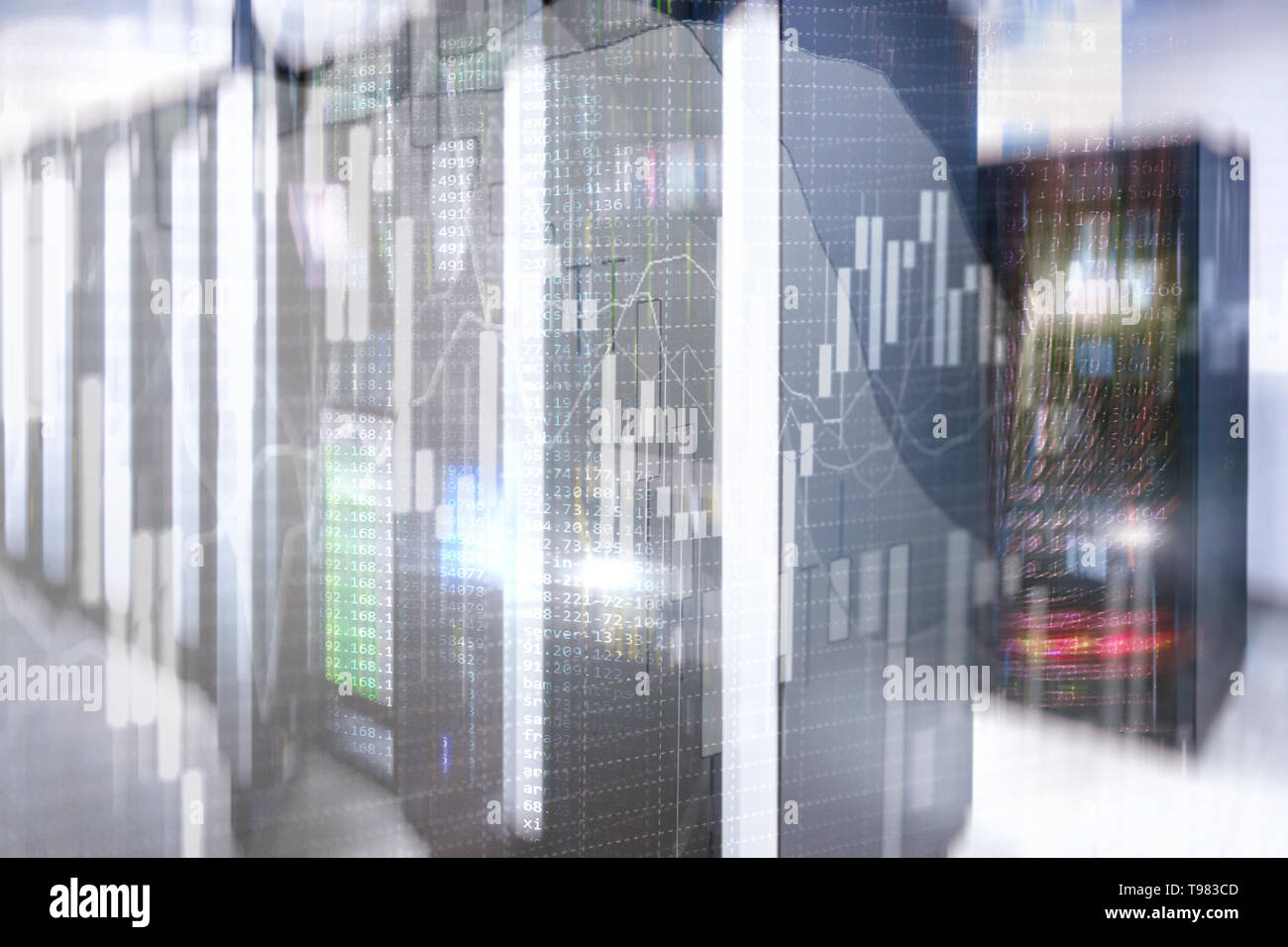 Broker centro di monitoraggio. Il mercato azionario management center. Gli algoritmi di trading sulla sala server. Foto Stock
