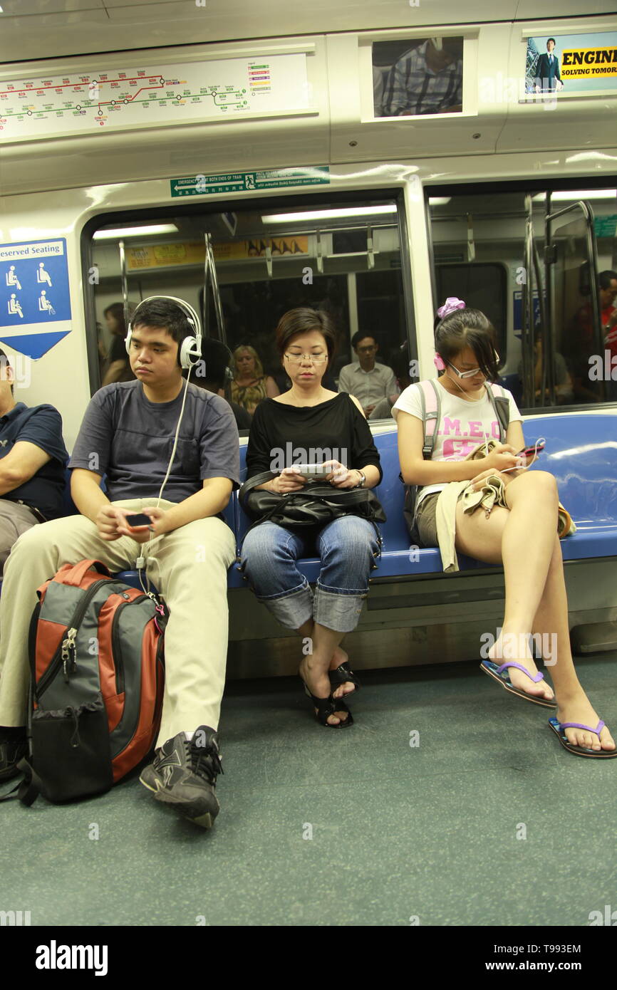 Singapore Mass Rapid Transit (MRT) metropolitana system Foto Stock
