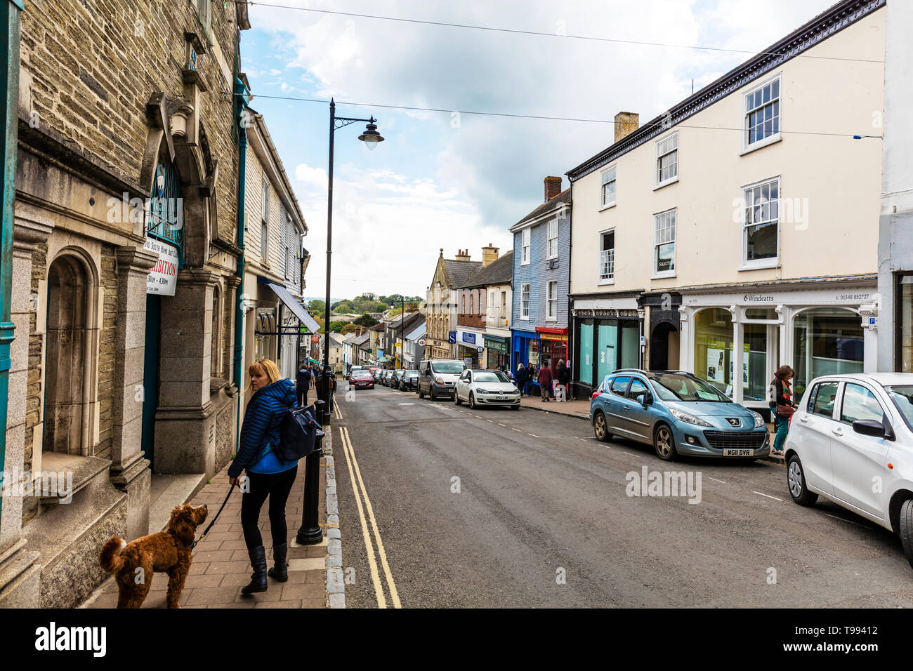Kingsbridge, Devon, Regno Unito, Inghilterra, Kingsbridge è una città commerciale e turistico nel Sud i prosciutti di distretto di Devon, Inghilterra, centro, negozi, road, Foto Stock