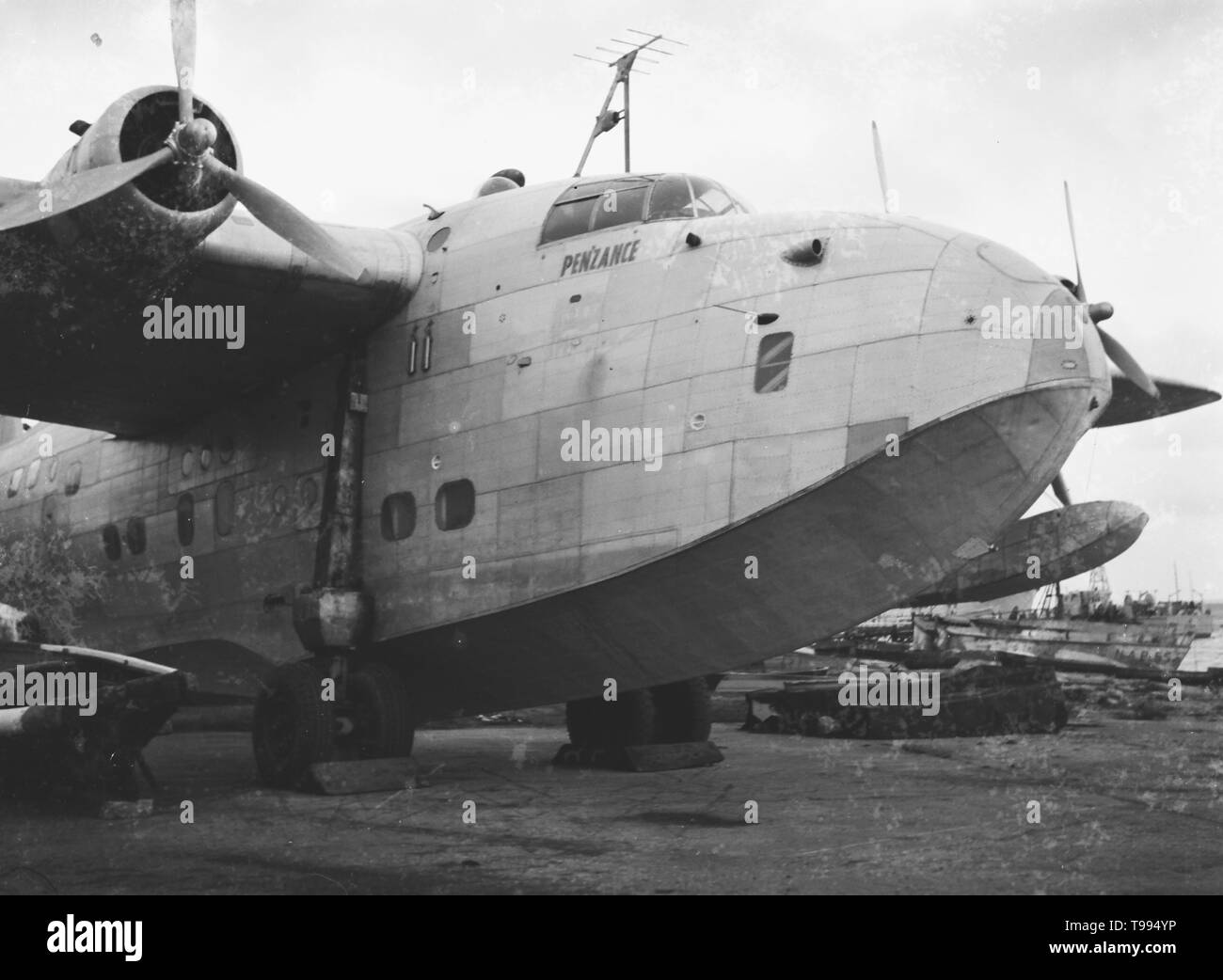 BOAC breve S25 Sandringham 5 G-AHZA Penzance (costruzione n. SH.34C) sul disco al Lago di Dorset cantiere poco prima della rottamazione. Foto Stock