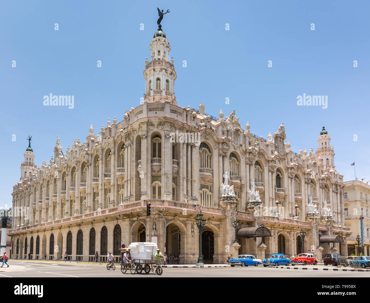 Il Gran Teatro de La Habana Alicia Alonso, galiziano, Centro nazionale cubana Ballet home, Paseo del Prado, Havana, Cuba Foto Stock