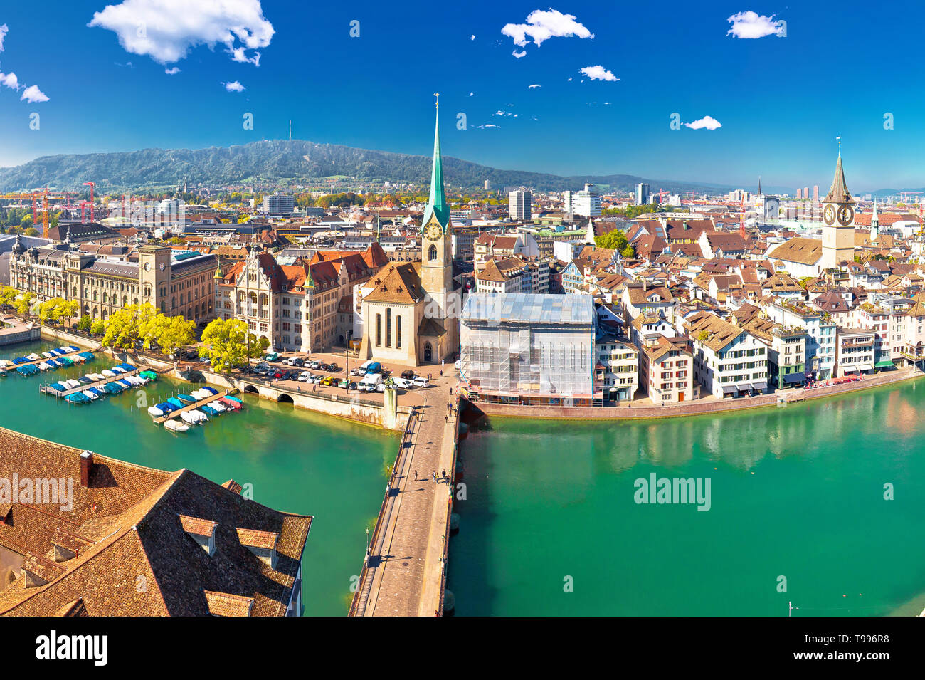 Zurigo e Limmat antenna sul lungomare panoramico, la più grande città della Svizzera Foto Stock