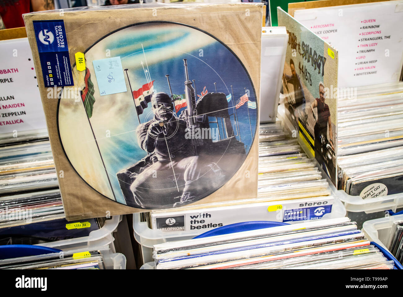 Nadarzyn, Polonia, 11 maggio 2019 Iron Maiden album in vinile sul display per la vendita, vinile, LP, Album rock, inglese heavy metal band, collezione di vinili Foto Stock