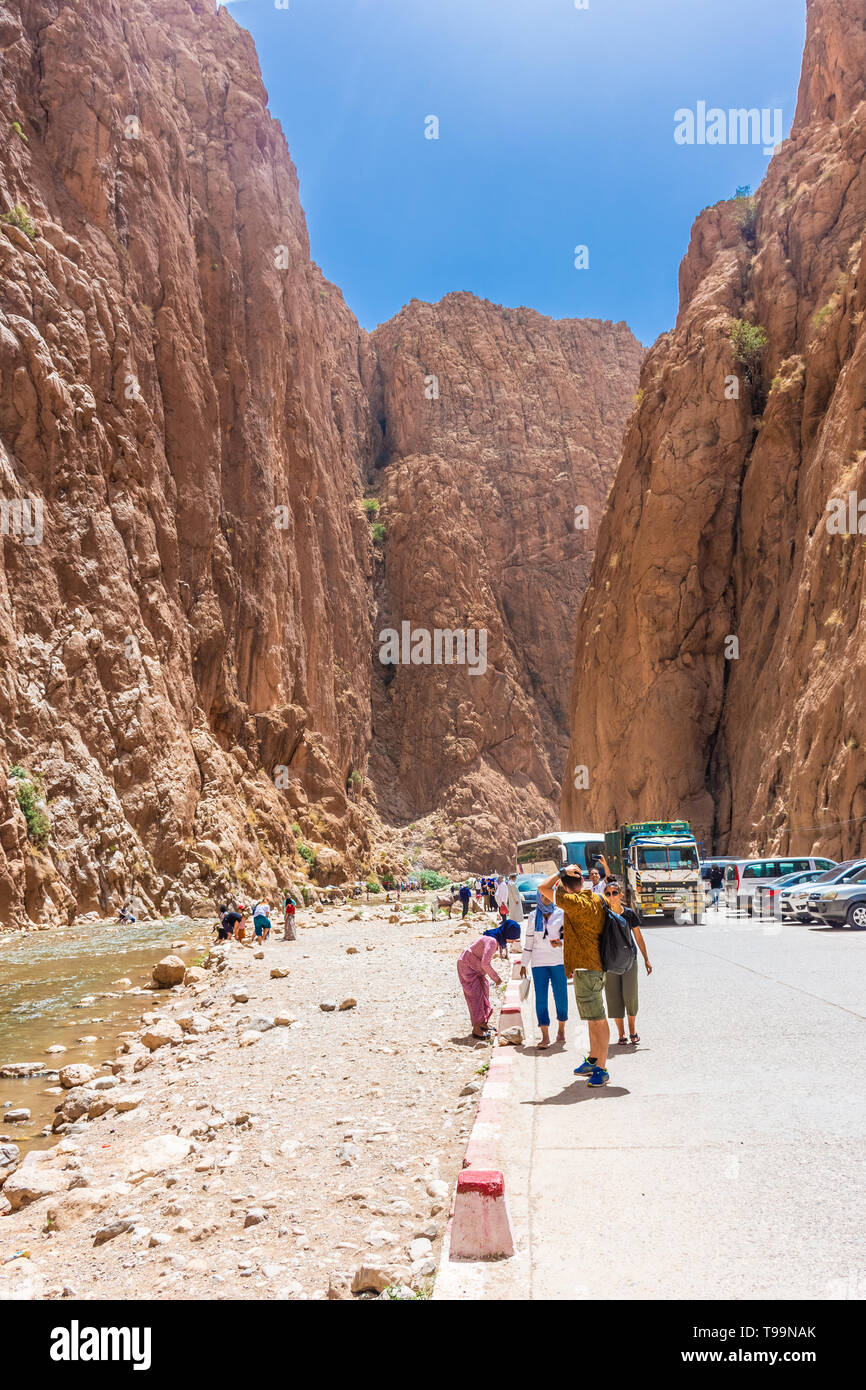 TINERHIR, Marocco, 28 AGOSTO 2018: il famoso del Todra Foto Stock