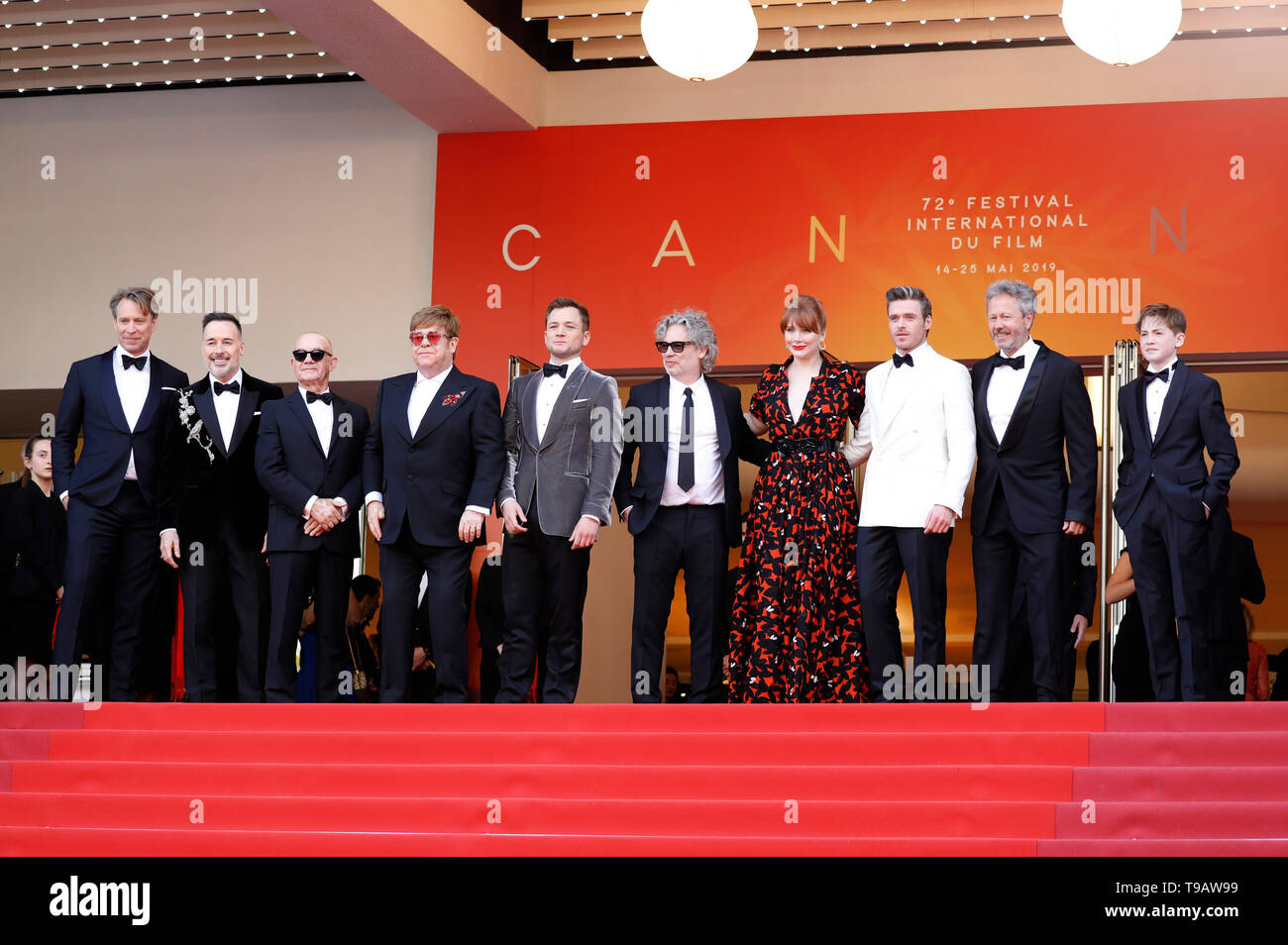 Giles Martin, David arredare, Bernie Taupin, Elton John, Taron Egerton, Dexter Fletcher, Bryce Dallas Howard e Richard Madden frequentando il 'Rocketman' premiere durante la 72a Cannes Film Festival presso il Palais des Festivals il 16 maggio 2019 a Cannes, Francia Foto Stock