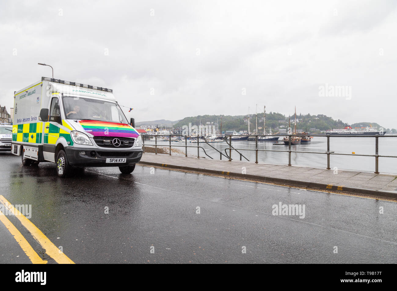 Il 18 maggio 2019 il primo gay pride in Oban prende il via con una parata attraverso la città. LGBT e gli eventi della comunità hanno luogo anche in città. Foto Stock