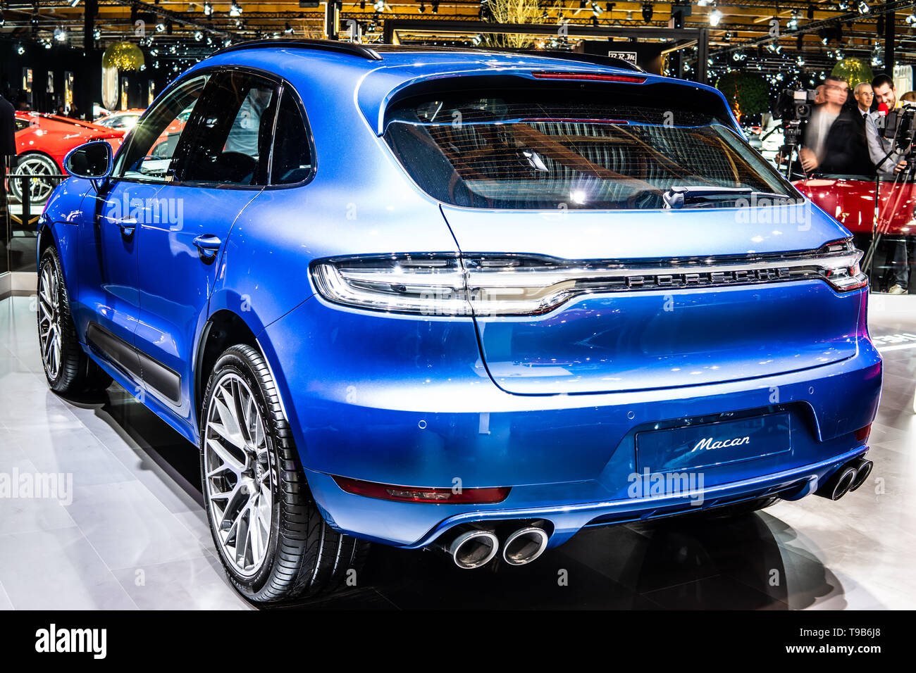 Bruxelles, Belgio, Jan 17, 2019: tutto nuovo blu modello di Porsche a Bruxelles Motor Show, cinque porte lusso crossover utility vehicle CUV prodotta da Porsche Foto Stock