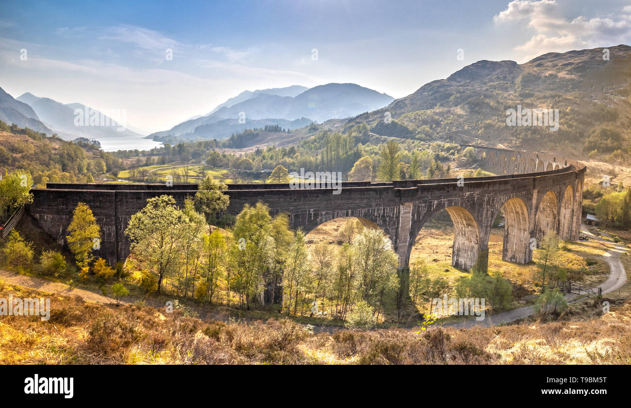 Viadotto Glenfinnan nelle Highlands scozzesi Foto Stock