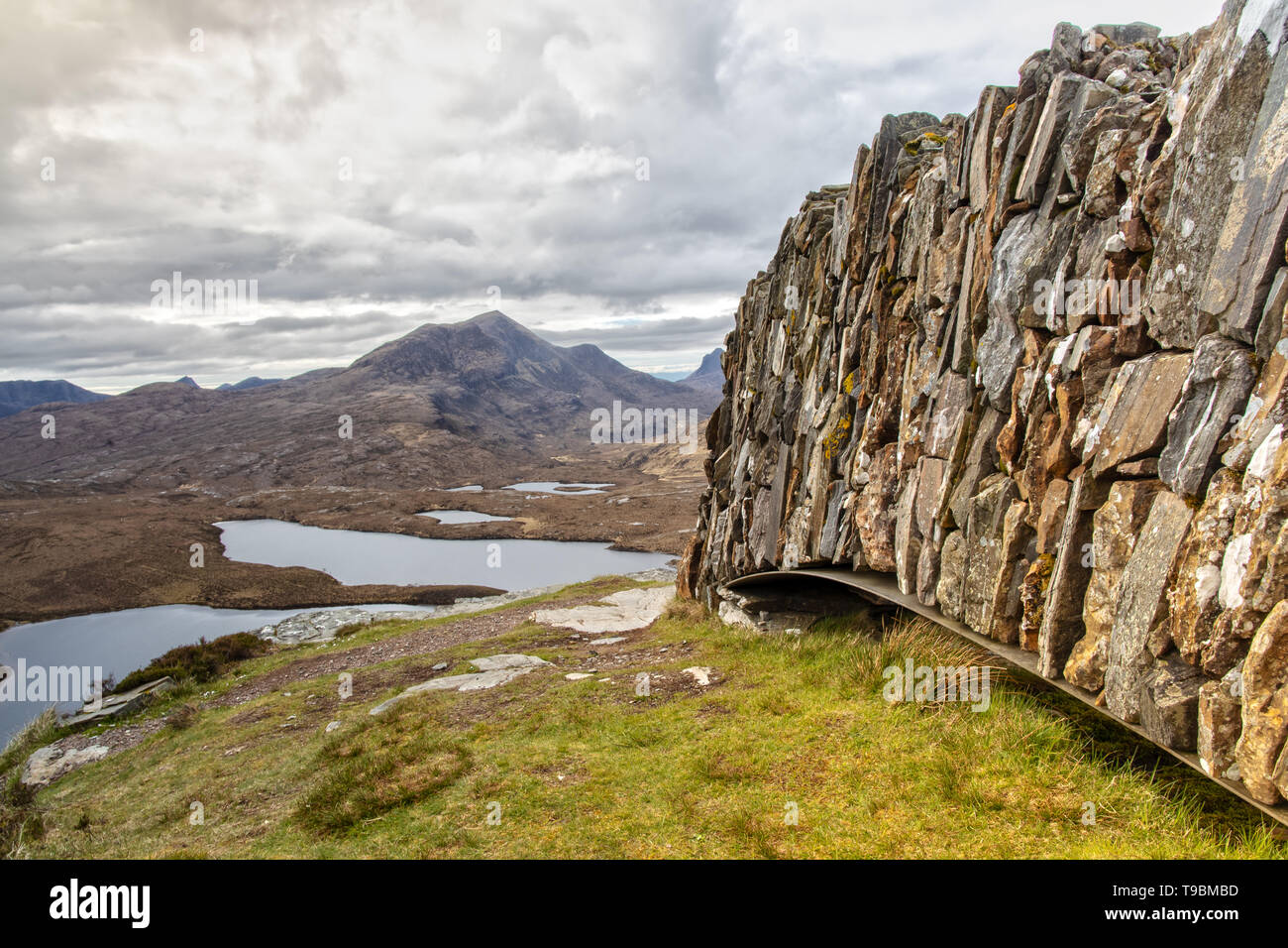 Panorama della rupe Knochan Trail nel Nord Ovest Highlands vicino a Ullapool Foto Stock