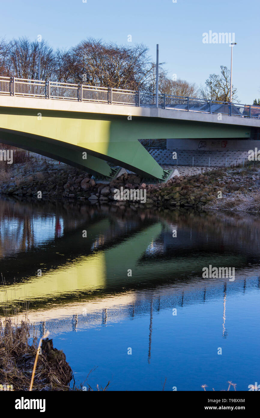 Moderno Ponte Verde Foto Stock