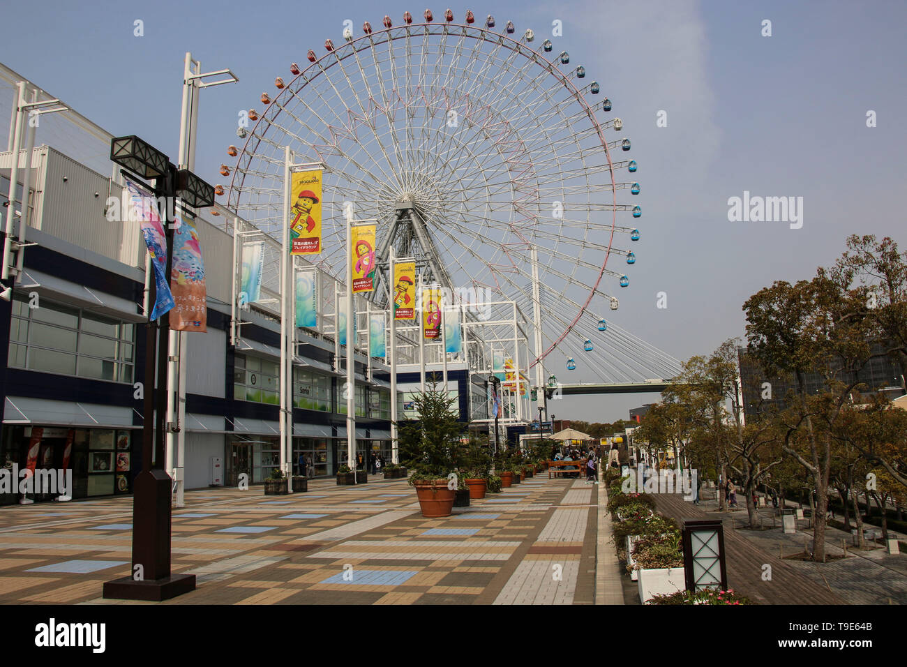 OSAKA, Giappone - 29 marzo 2019:Tempozan ruota panoramica Ferris situato nel porto di Tempozan Village, Osaka, Giappone. Foto Stock