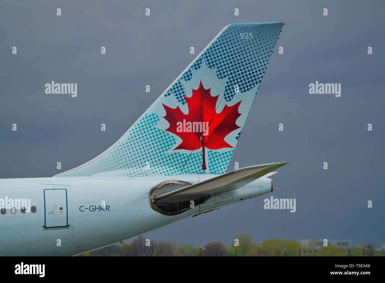 Montreal, Canada,Maggio 17, 2019 La sezione di coda di un Air Canada jet a Trudeau aeroporto di Montreal, Quebec, Canada.Credit:Mario Beauregard/Alamy Live News Foto Stock