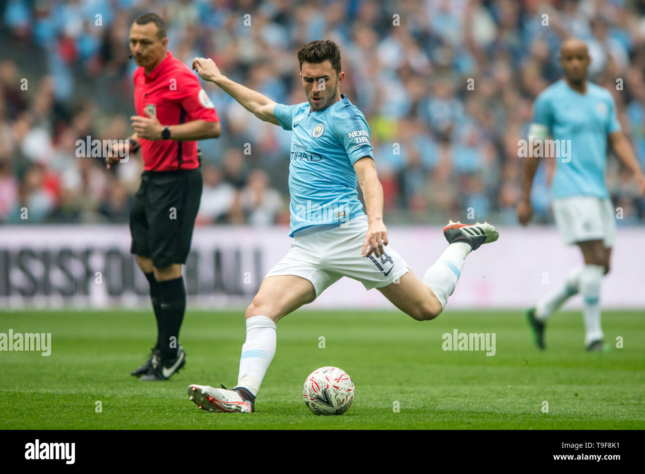 Lo stadio di Wembley a Londra, Inghilterra, Regno Unito 18 maggio 2019. Aymeric Laporte del Manchester City durante la finale di FA Cup match tra Manchester City e Watford allo Stadio di Wembley a Londra, Inghilterra il 18 maggio 2019. Foto di Salvio Calabrese. Solo uso editoriale, è richiesta una licenza per uso commerciale. Nessun uso in scommesse, giochi o un singolo giocatore/club/league pubblicazioni. Credit: UK Sports Pics Ltd/Alamy Live News Foto Stock