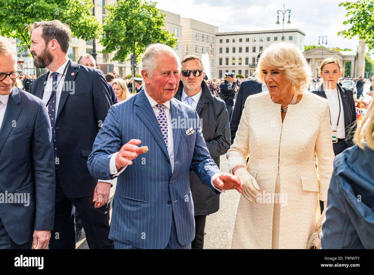 Berlino, Germania - 7 Maggio 2019: Charles, Principe di Galles e Camilla, duchessa di Cornovaglia, nella parte anteriore della porta di Brandeburgo Foto Stock
