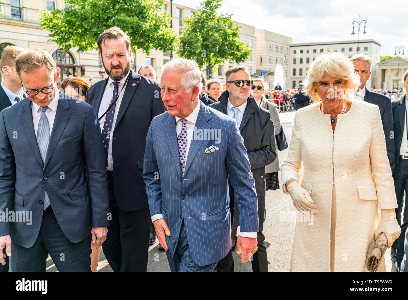 Berlino, Germania - 7 Maggio 2019: Charles, Principe di Galles e Camilla, duchessa di Cornovaglia, nella parte anteriore della porta di Brandeburgo Foto Stock