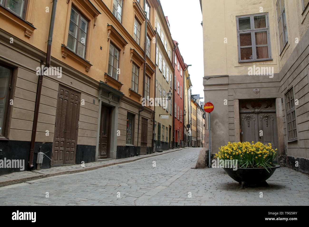 L'immagine dal tradizionale strette strade di Stoccolma. Camminare dentro la Gamla Stan. Foto Stock