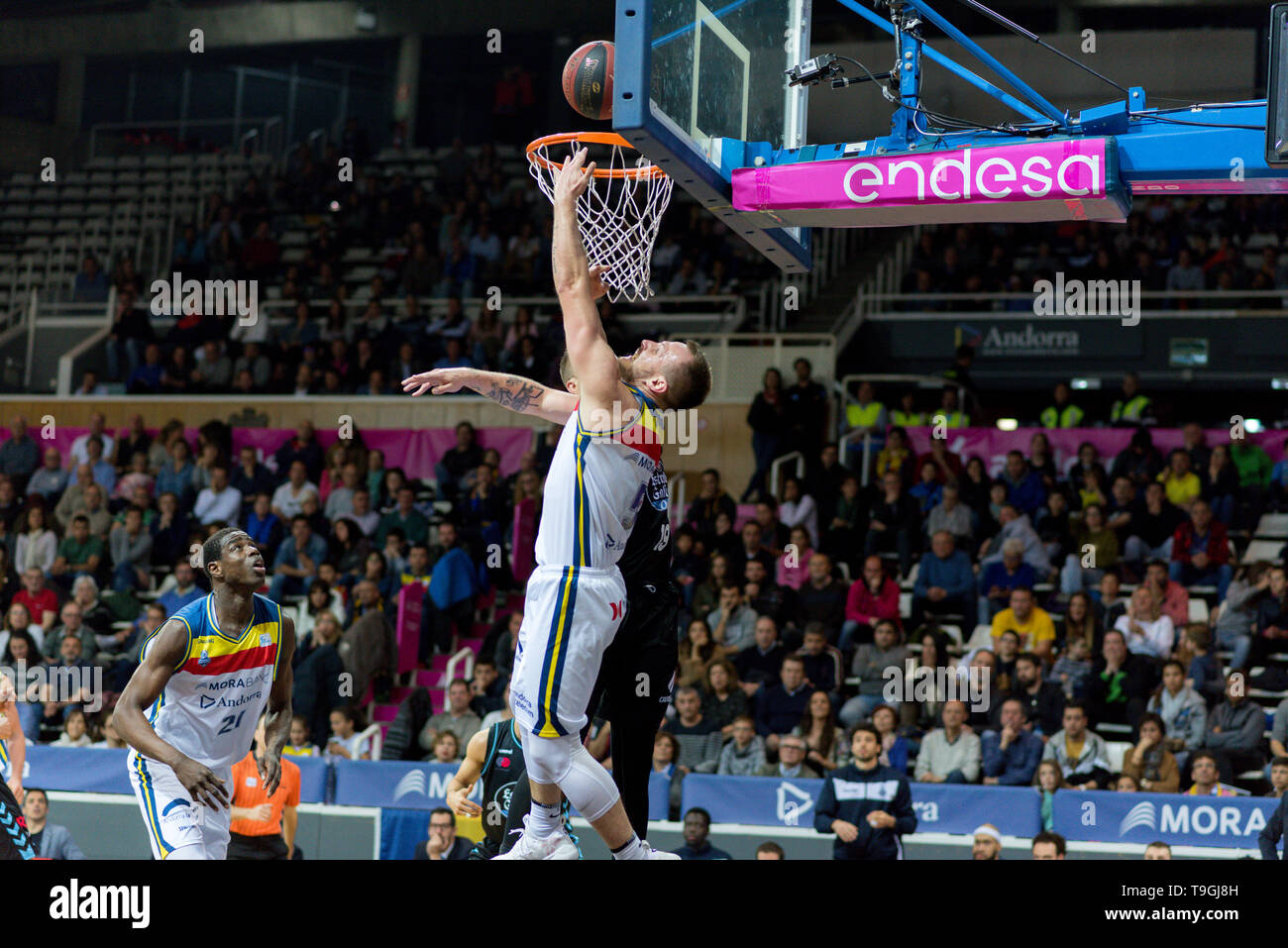 Andorra La Vella, Andorra i giocatori in azione nella Liga ACB Endesa match tra Mora Banc Andorra BC e CB Breogan , punteggio finale 91 - 87, 18 maggio 2019 Foto Stock