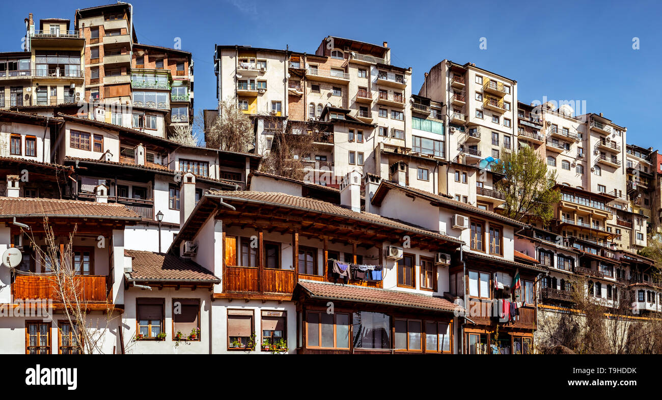 Veliko Tarnovo città, Bulgaria - 24 Marzo 2017. Vista panoramica sulla città vecchia Foto Stock